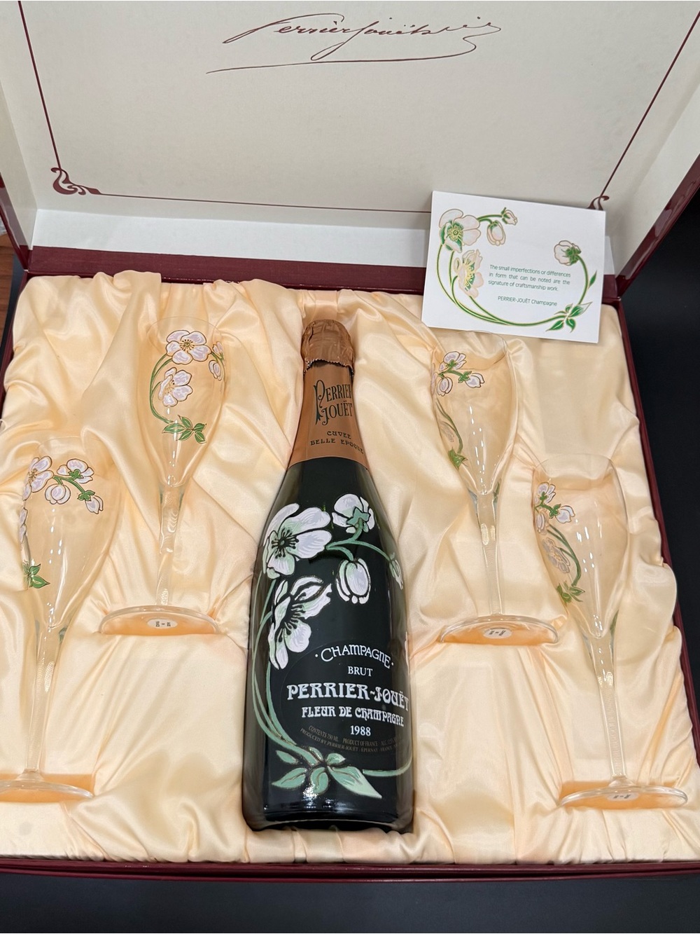 Vintage Perrier Jouet Belle Epoque 4 Champagne Flutes & Floral EMPTY Bottle Set - Picture 4 of 13